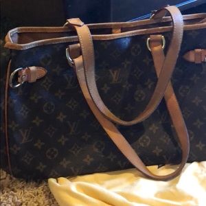 Authentic Louis Vuitton Batignolles Monogram Bag